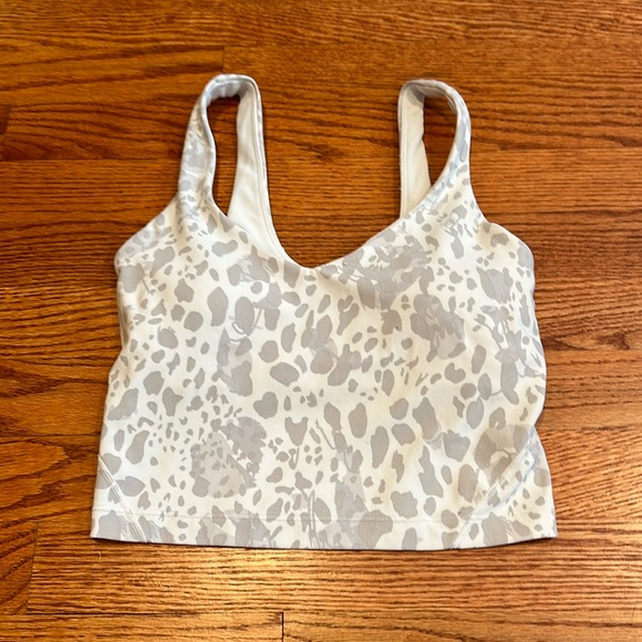 2 lululemon align tanks size 2 - Picture 5 of 5